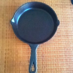 New 6" cast iron skillet